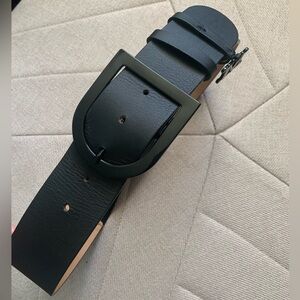 Max Mara elasticated leather belt